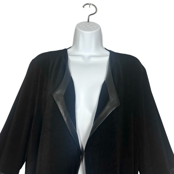 Chicos Size 3 Travelers Black Open Front Jacket Faux Leather Trim Zip Sleeves XL - Picture 2 of 10